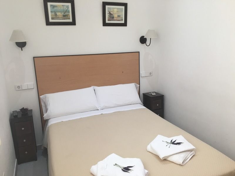 Hostal Lido Madrid Buitenkant foto