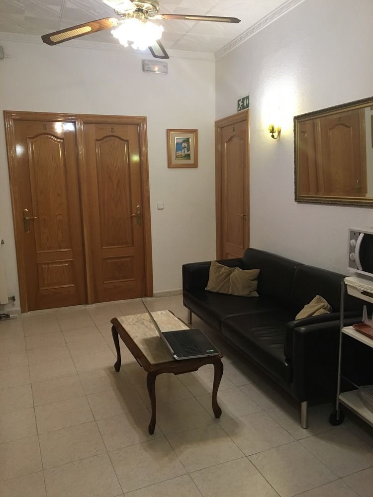 Hostal Lido Madrid Buitenkant foto