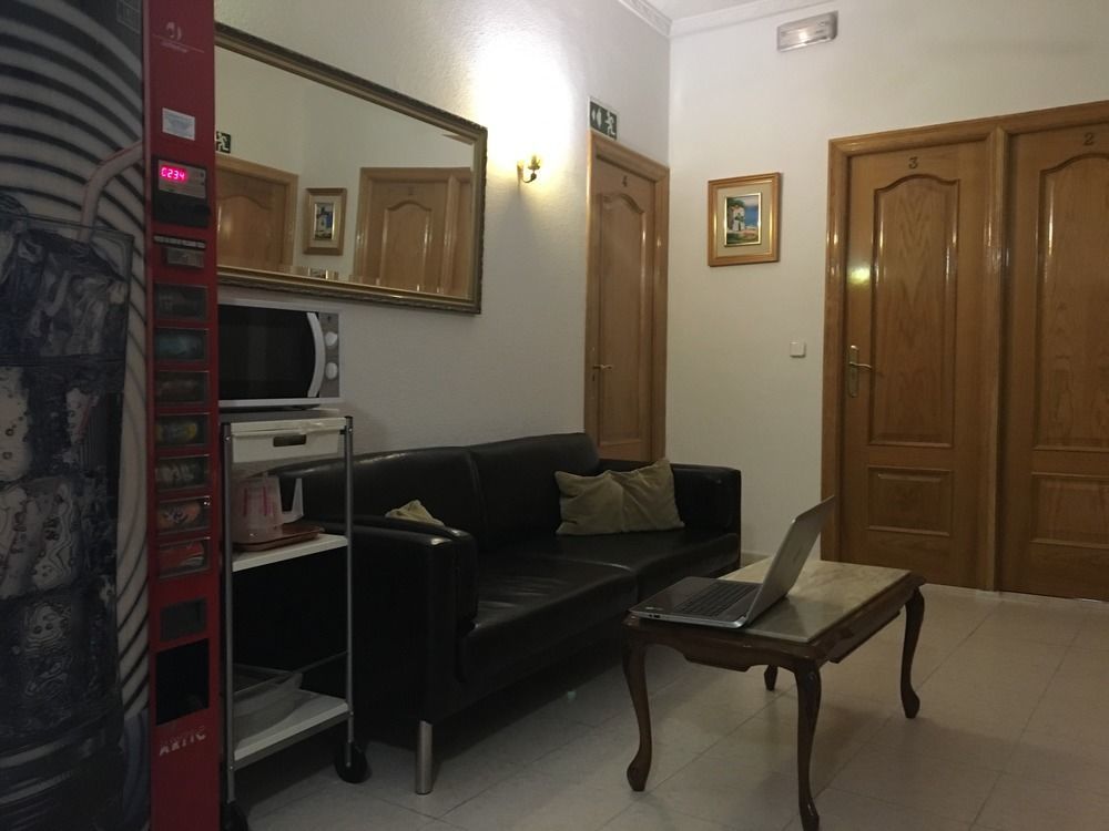 Hostal Lido Madrid Buitenkant foto